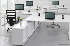 Bueromoebel-sofort-Schreibtisch-04